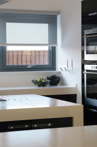 Rullegardiner, SG 4910, Room shot "Kenny Miller Home", Edinburgh, United Kingdom