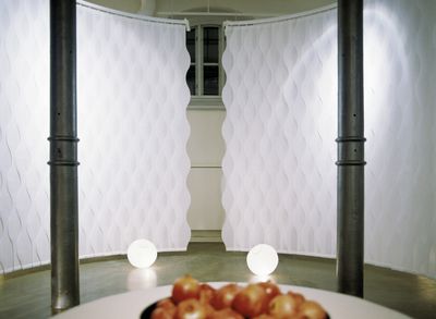 Vertical Blind Systems, Vertical Waves