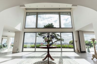 Rullegardiner, SG 4880, Multiscreen 1-10%, Room shot "Harbourside Park", Poole, Dorset, United Kingdom