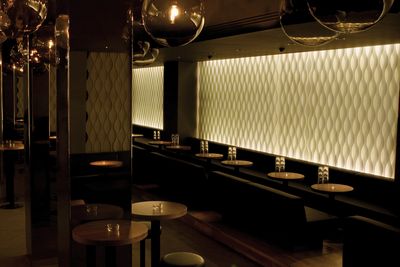 Lamelgardiner, SG 2810, Multi Visio, Room shot "Amber Club", Zurich, Switzerland, Vertical Waves