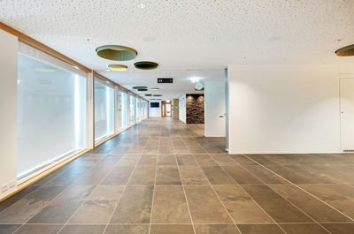 Rullegardiner, SG 4970, Aluscreen Futura 3%, Room shot "Glacier Restaurant Jungfraujoch", Switzerland