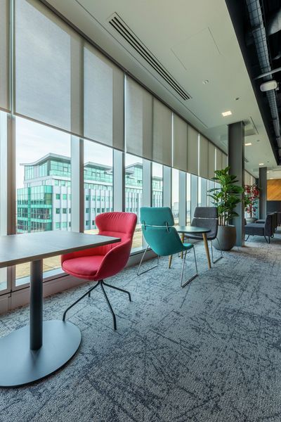 Rullegardiner, SG 4960, Versascreen 1-10%, Virgin Money, Glasgow, Scotland, United Kingdom